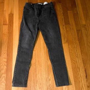 Must Go‼️ NWOT Sold Out LEVIS 721 Grey Jeans. Read Description Below 👇